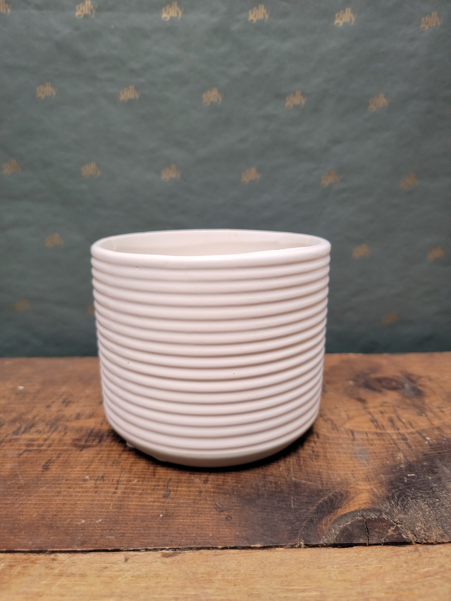 Ceramic Matte White Round Ridges