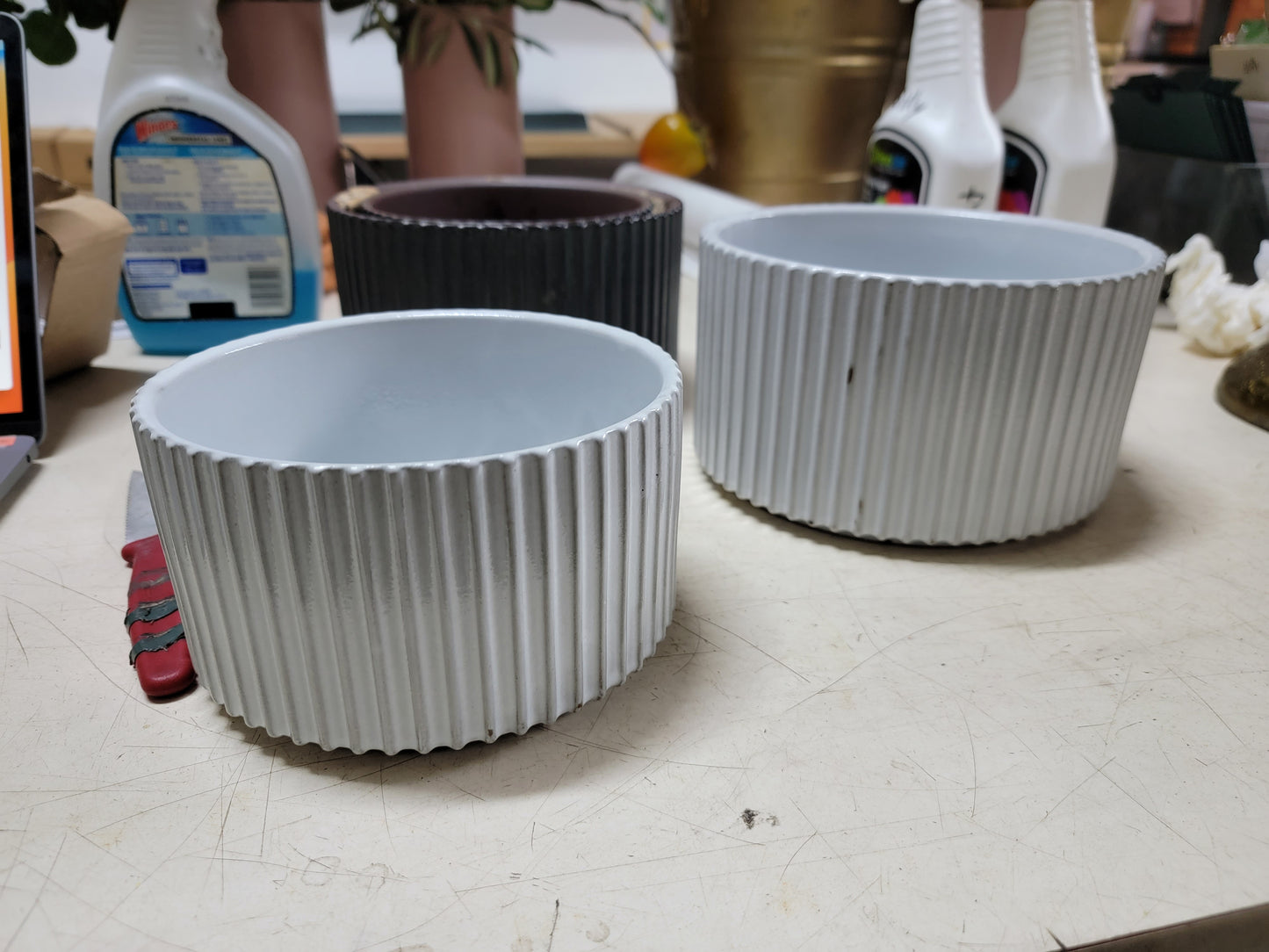 ceramic low planter ribbed