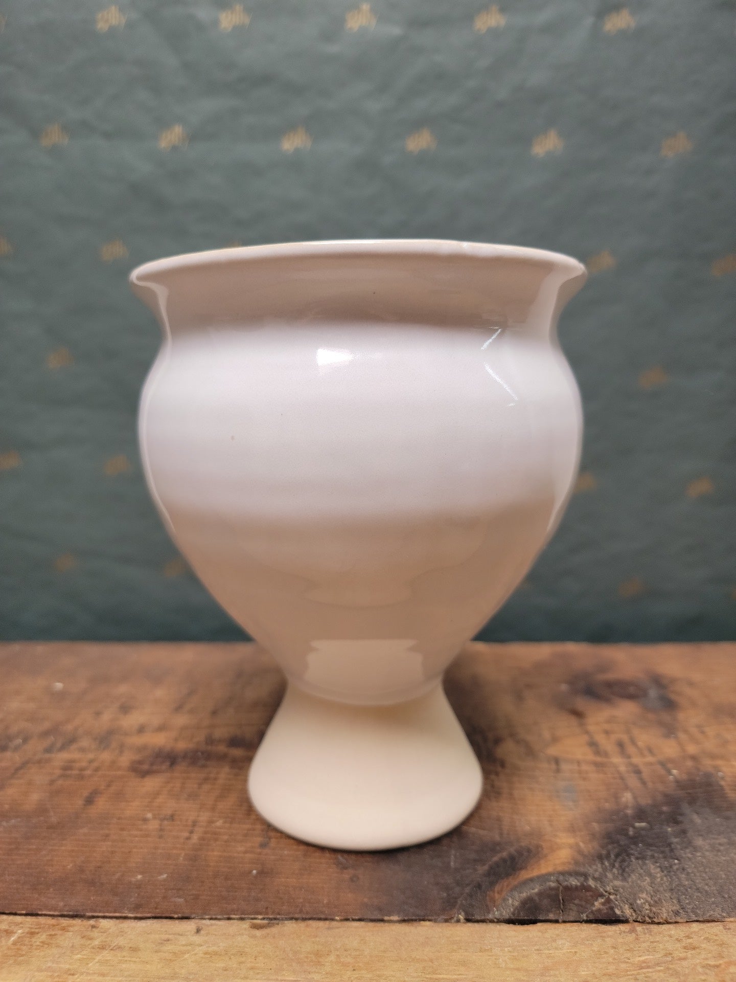 Ceramic Gloss White Footed Urn