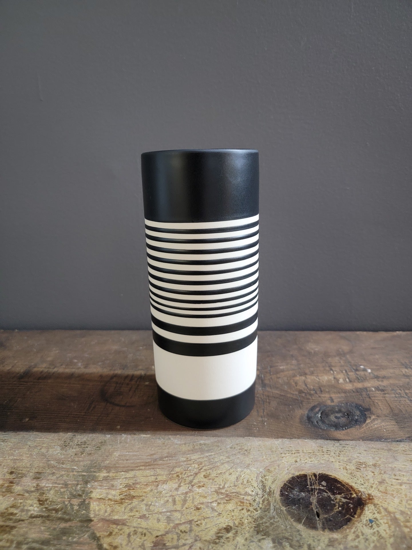 black and white striped pot plant Ceramic Black and White striped pot 3 sizes – GillyFlowers